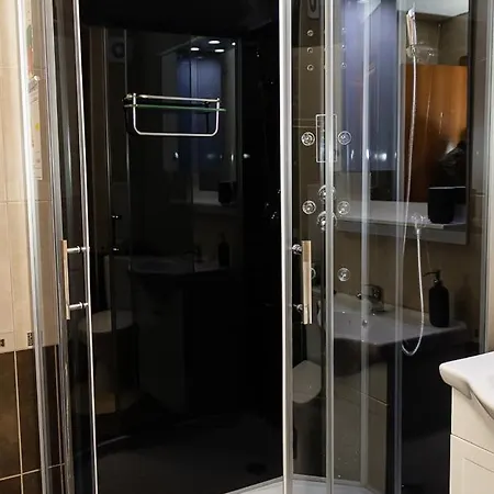 Spacious 3bd Flat With Large Terrace & Sea View By Flat Mаnager Apartment